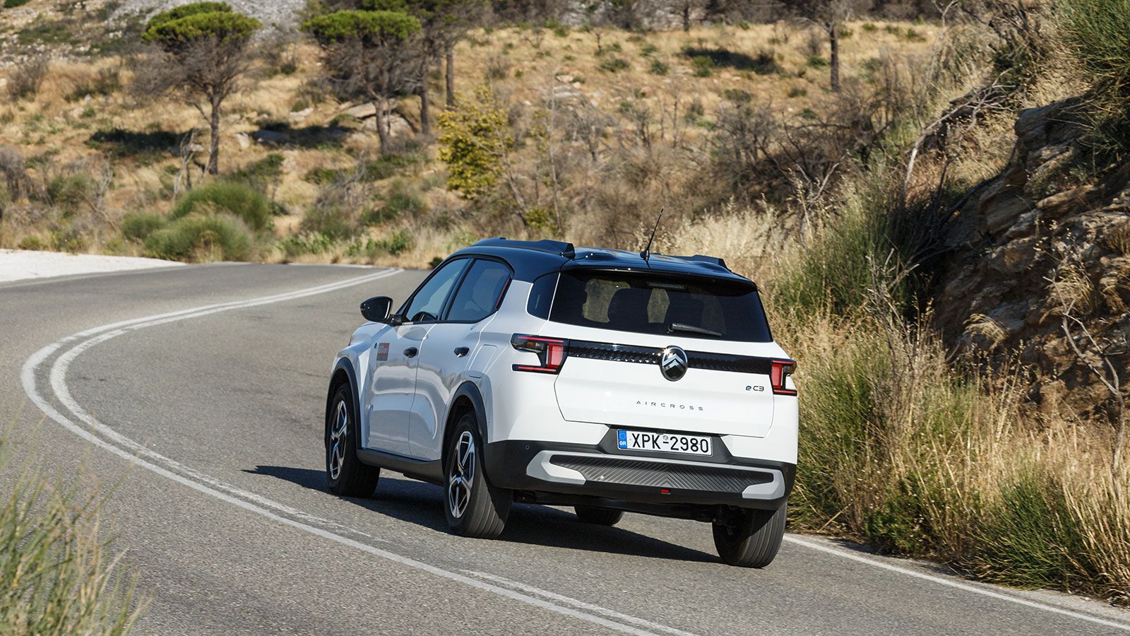 Citroen C3 Aircross Hybrid 145 PS VS Opel Frontera Hybrid 145 PS
